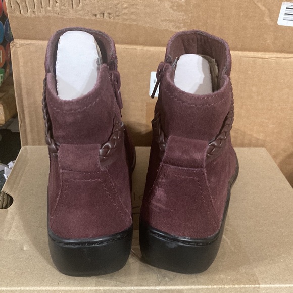 Clarks Women's Cora Braid Boot Ankle Size 5.5 M - Picture 5 of 8